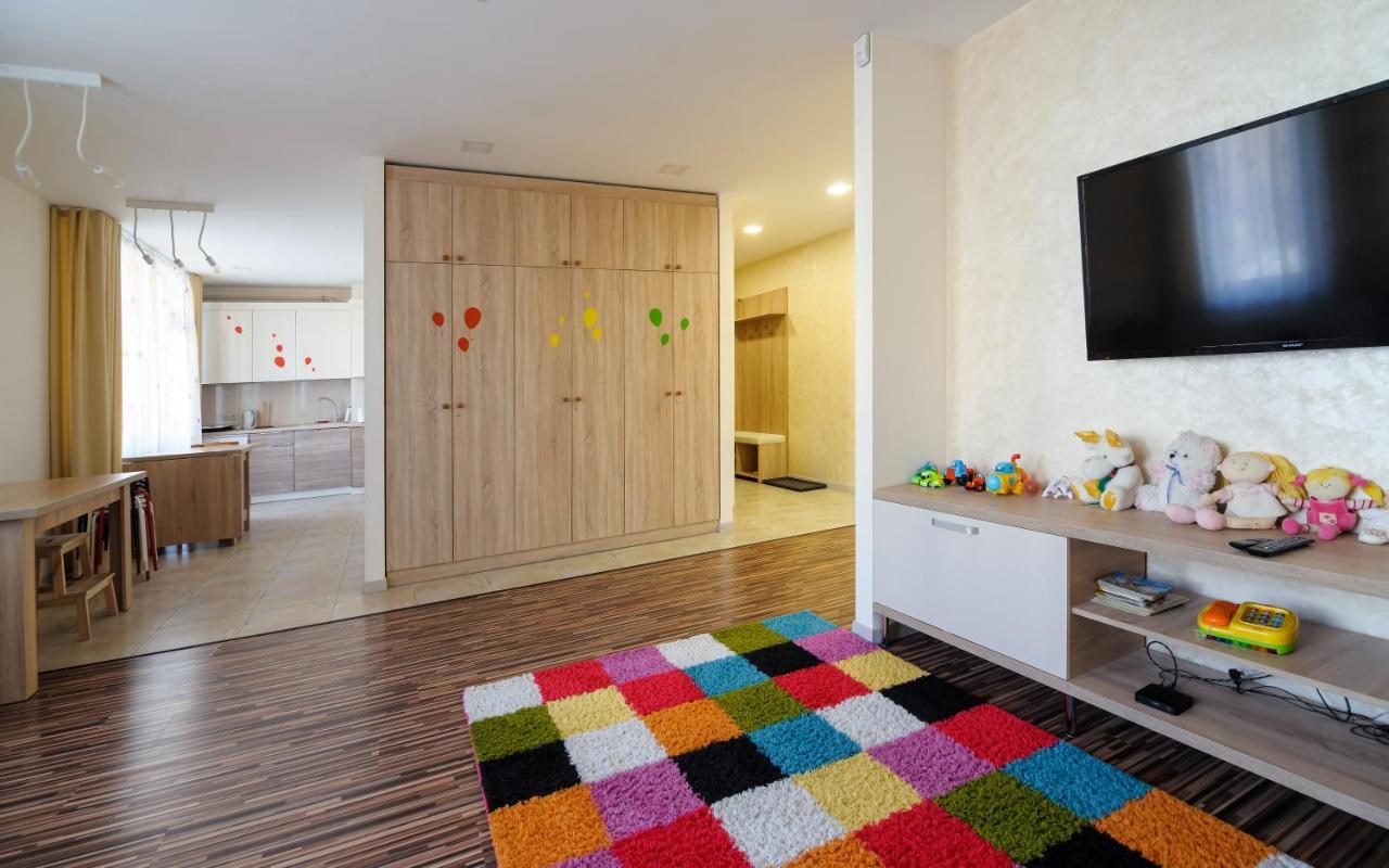 Colored Balloons - 3 Bedrooms, 3 Bathrooms, Equipped Large Apartments ลวีฟ ภายนอก รูปภาพ