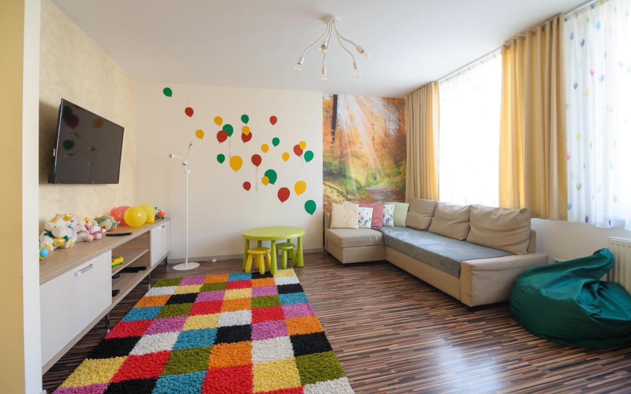 Colored Balloons - 3 Bedrooms, 3 Bathrooms, Equipped Large Apartments ลวีฟ ภายนอก รูปภาพ