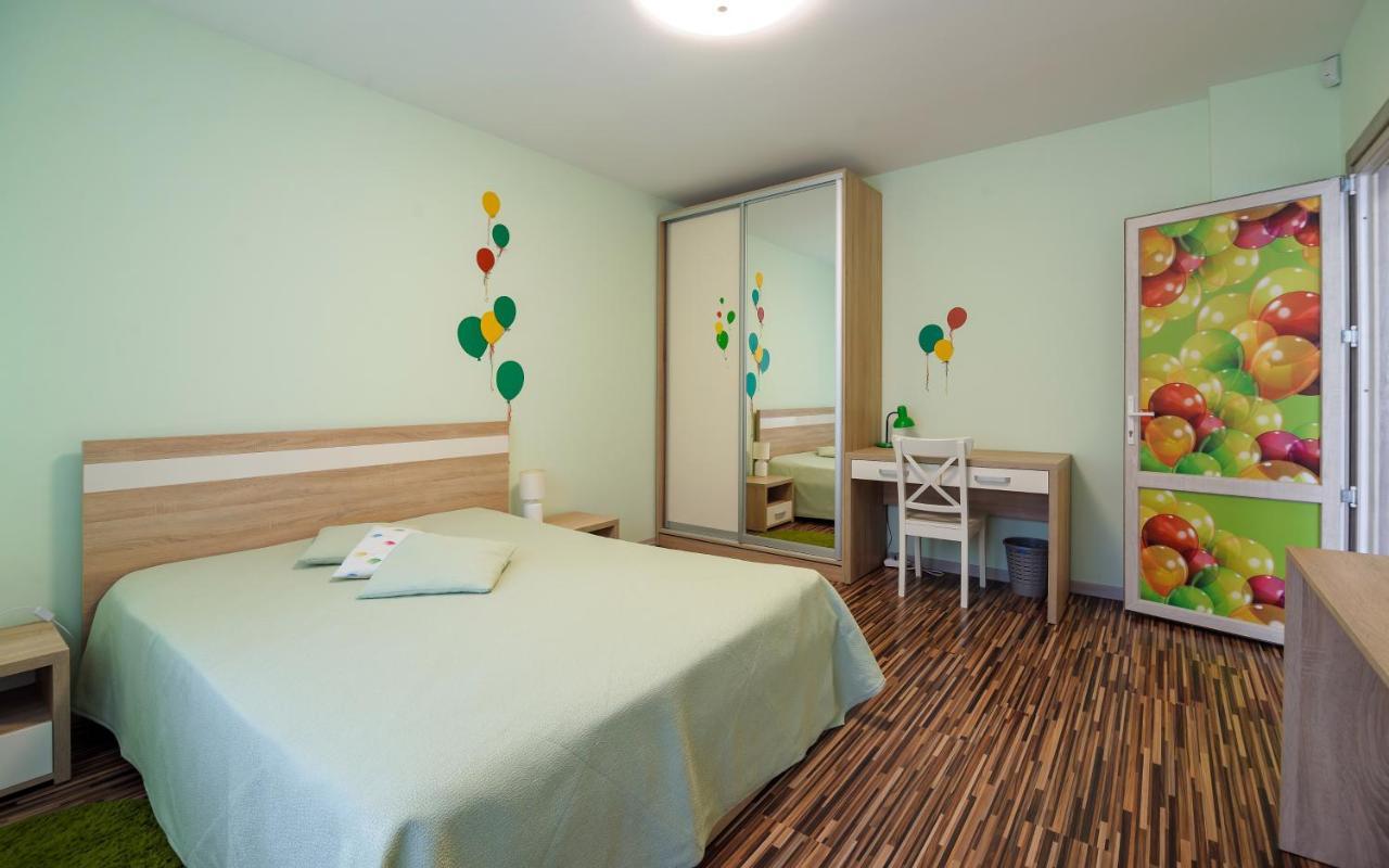 Colored Balloons - 3 Bedrooms, 3 Bathrooms, Equipped Large Apartments ลวีฟ ภายนอก รูปภาพ
